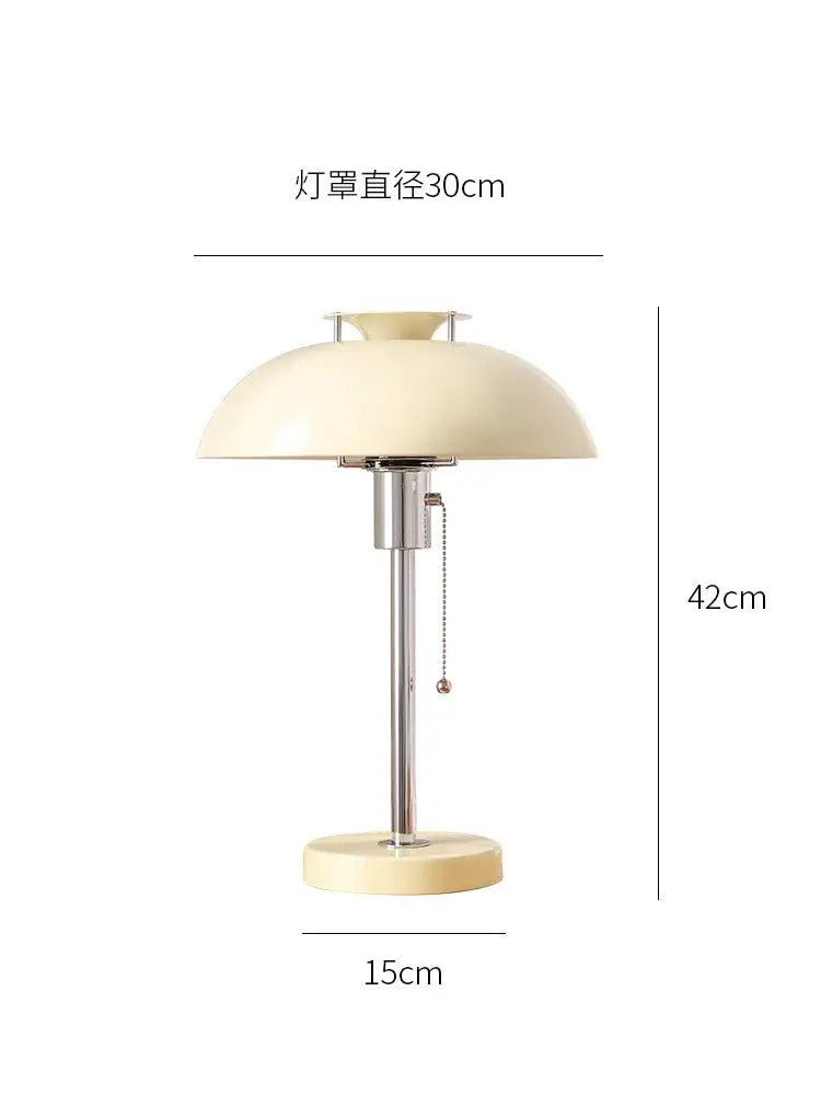 Bauhaus led table lamp in glossy red for bedroom