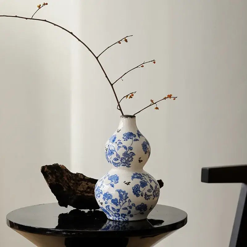 Blue & white porcelain gourd teapot vase living room decor