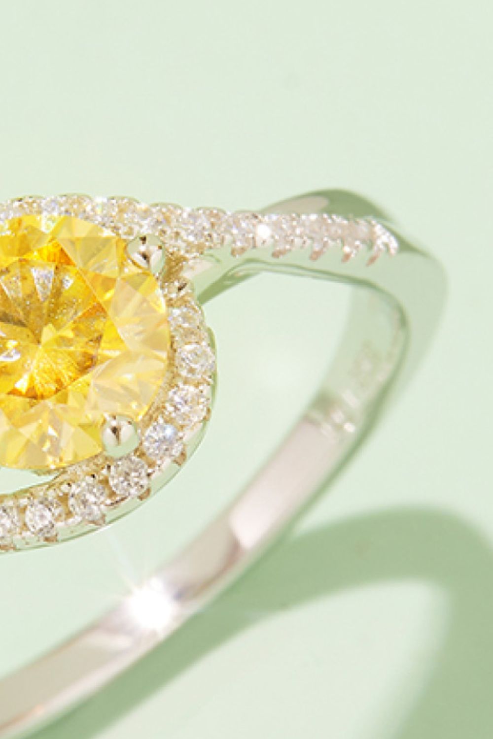 1 Carat Moissanite Contrast Lab-grown Diamond 1pc Ring 925 Sterling Silver