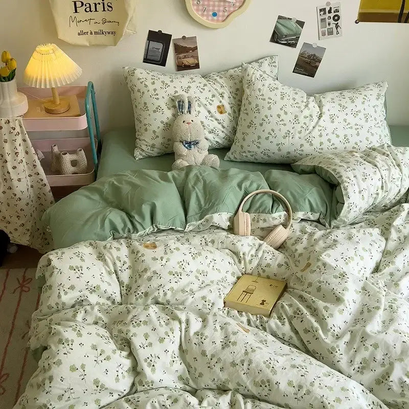 Cartoon dog printed cream comforter bedding set for bedroom