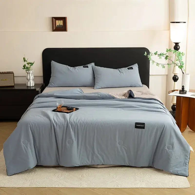 Cream and black ice cream cool feel summer quilt bedroom set