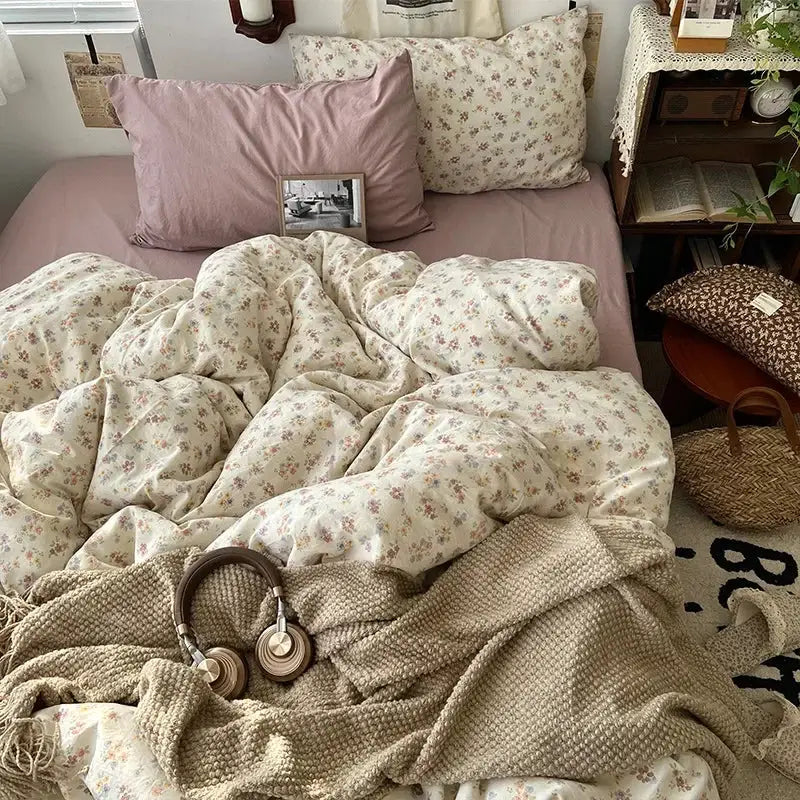 Cream cartoon bear pattern printed bedding set bedroom decor