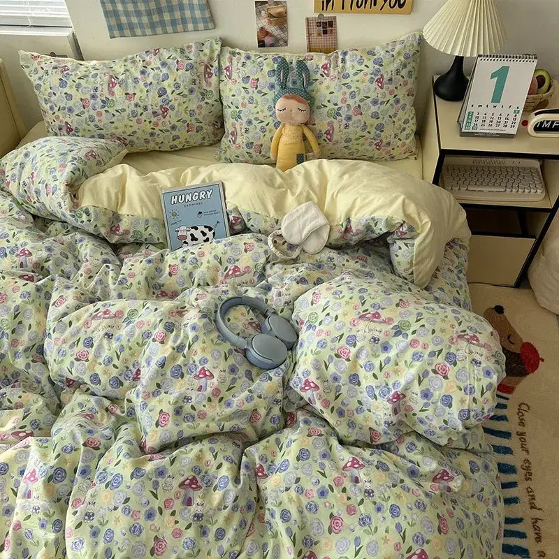 Cream cartoon bear pattern printed bedding set bedroom decor