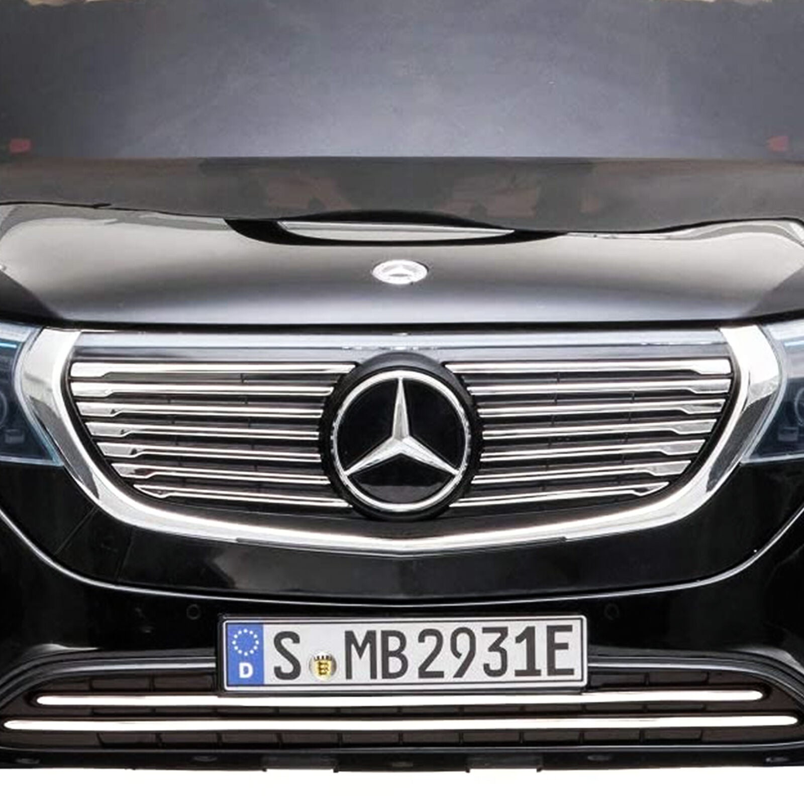DAKOTT Mercedes Benz AWD Ride On SUV for Kids - Battery Powered and All-Weather Ready