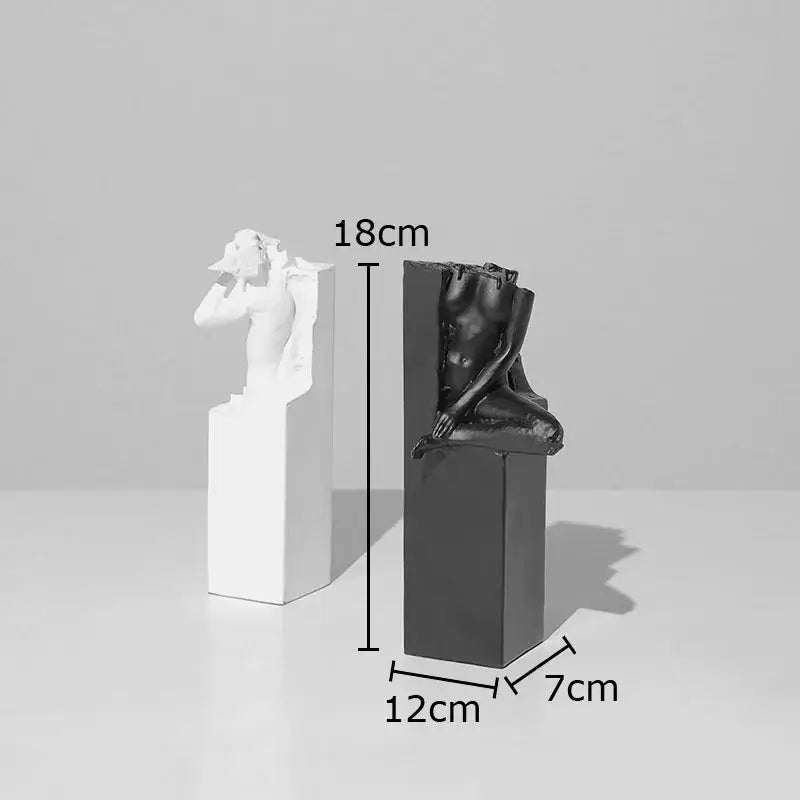 Abstract sculpting oneself character statue black & white living room decor