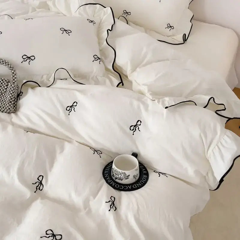 White & black bow embroidery bedding set bedroom ruffled linens