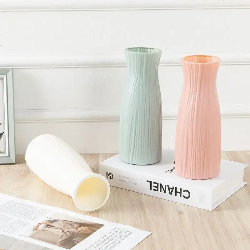 Ribbed white plastic vase imitation living room flower pot