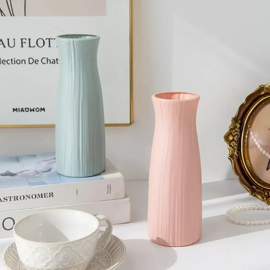 Ribbed white plastic vase imitation living room flower pot