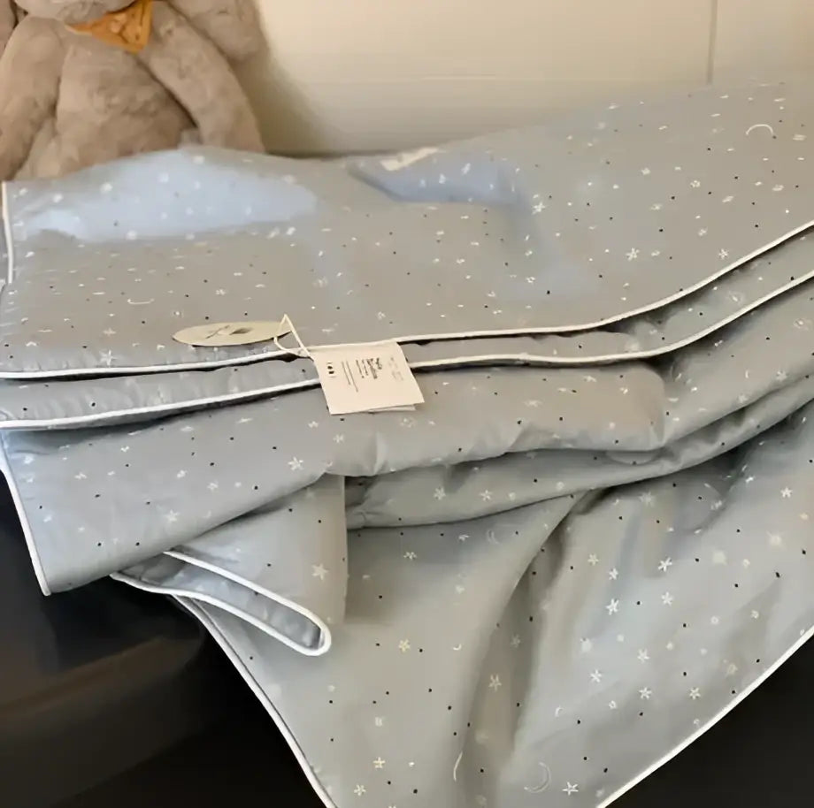 Off white cherry lyocell fiber cooling blanket bedroom quilt