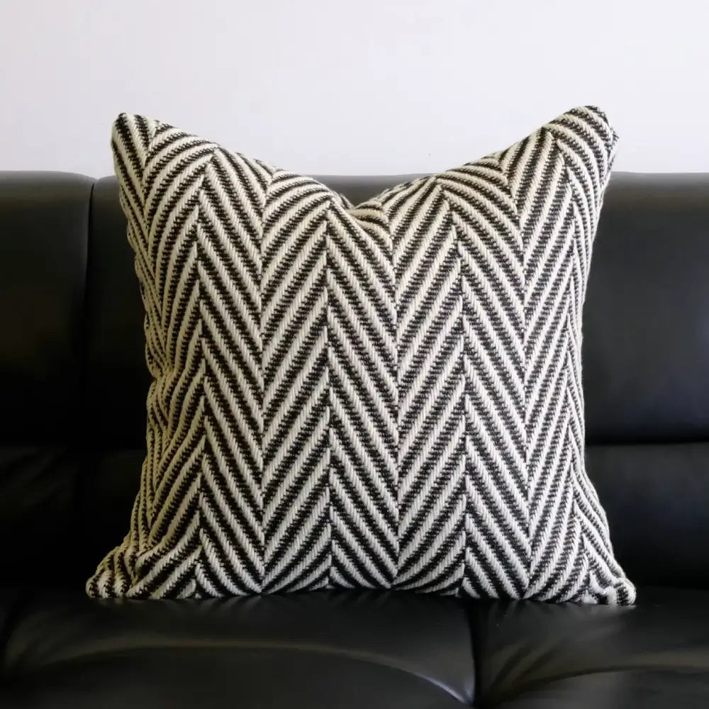 Chic pillow cover set black & white knit living room decor