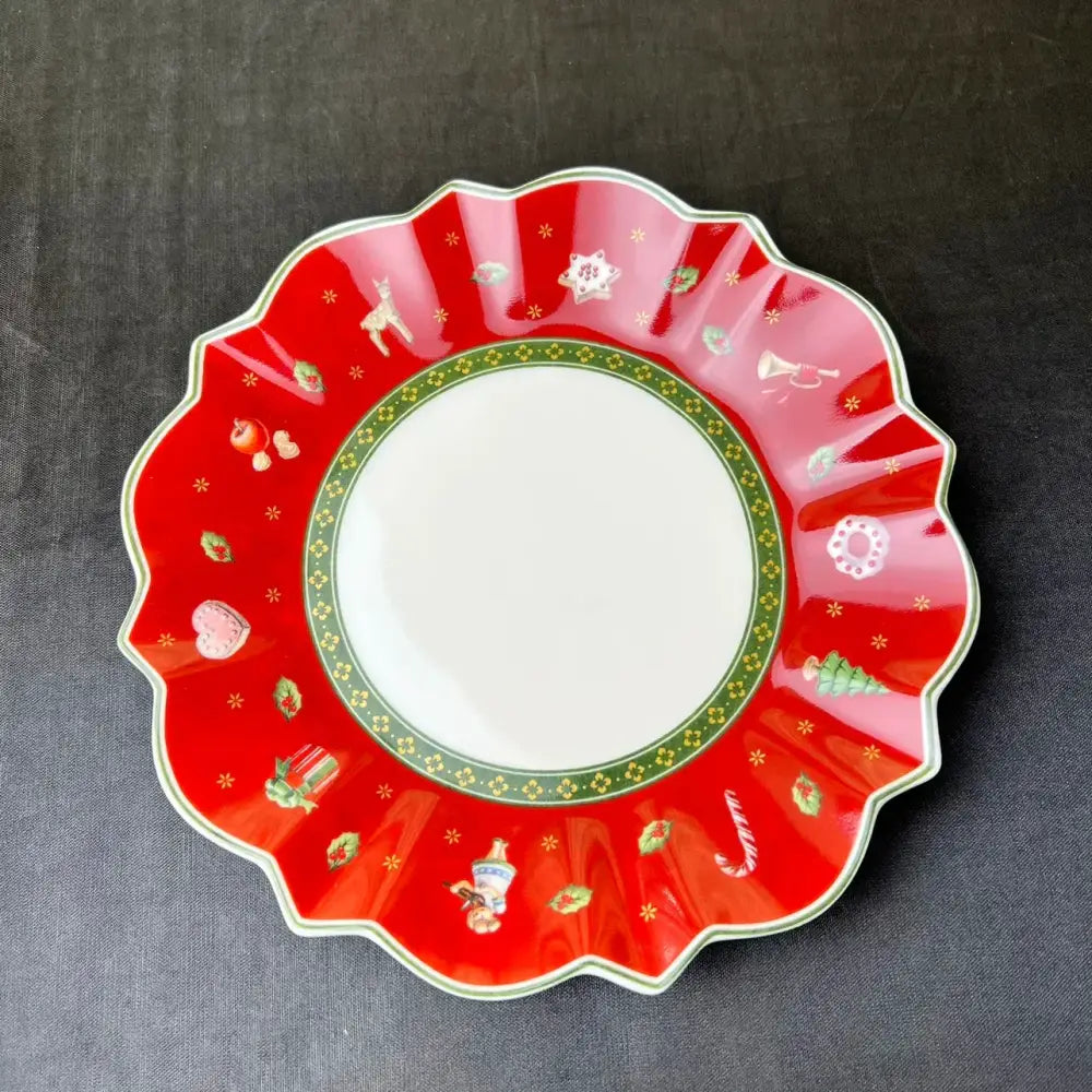Festive red & white christmas porcelain tableware set dining room