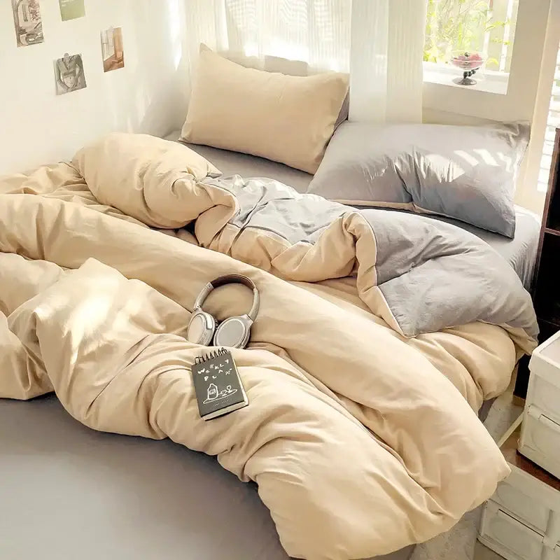 Cream cotton bedding set with duvet cover and toy for bedroom