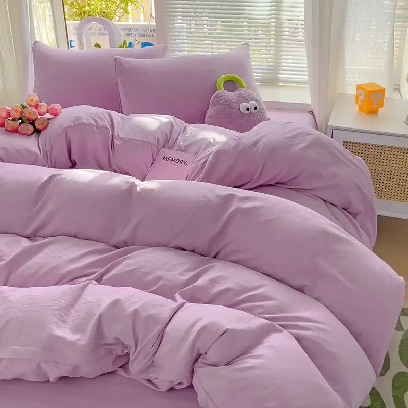 Cream cotton bedding set with duvet cover and toy for bedroom