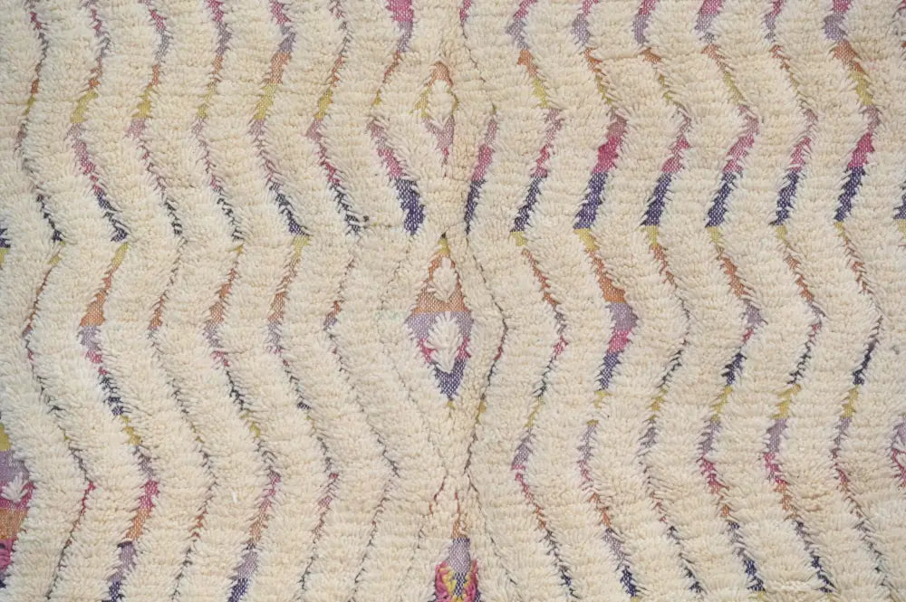 Handmade moroccan azilal rug cream zigzag bedroom decor