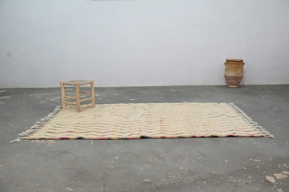 Handmade moroccan azilal rug beige & pink living room zigzag decor