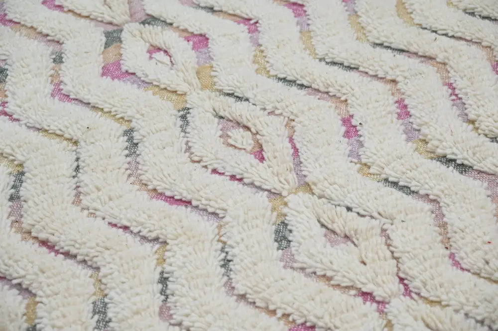Handmade moroccan azilal rug beige & pink living room zigzag decor