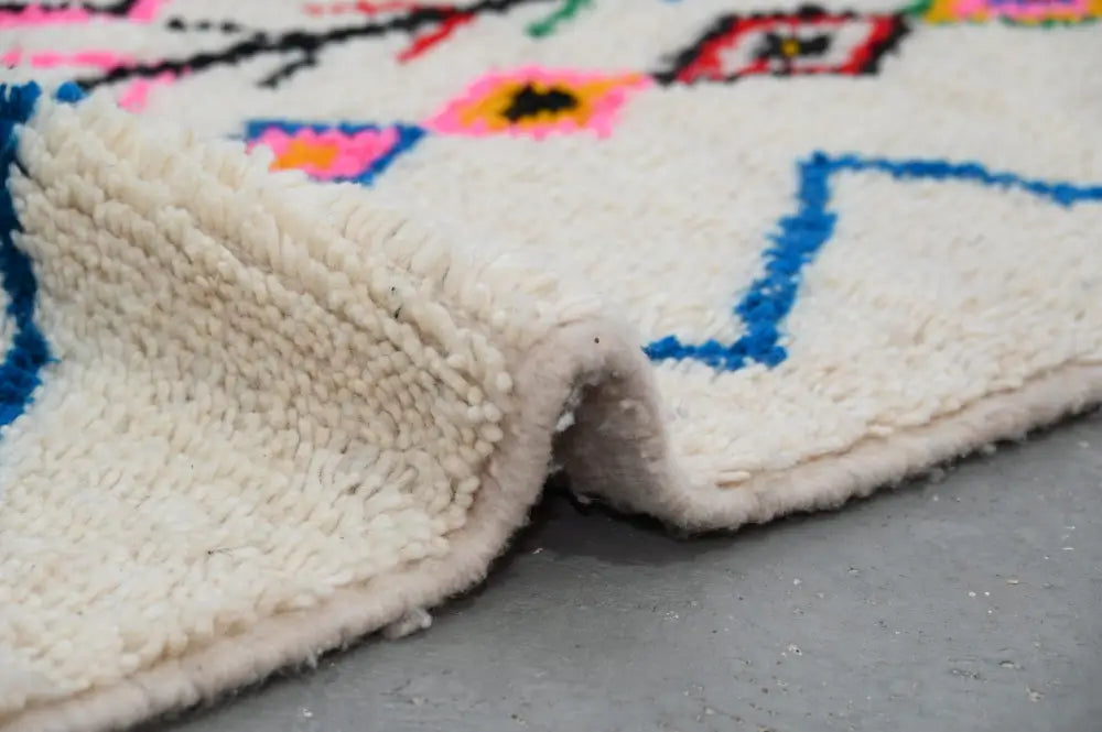 Handmade moroccan beige azilal rug bedroom geometric decor