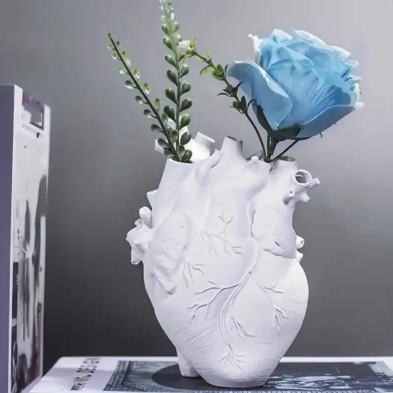 Anatomical heart shape resin vase living room decor
