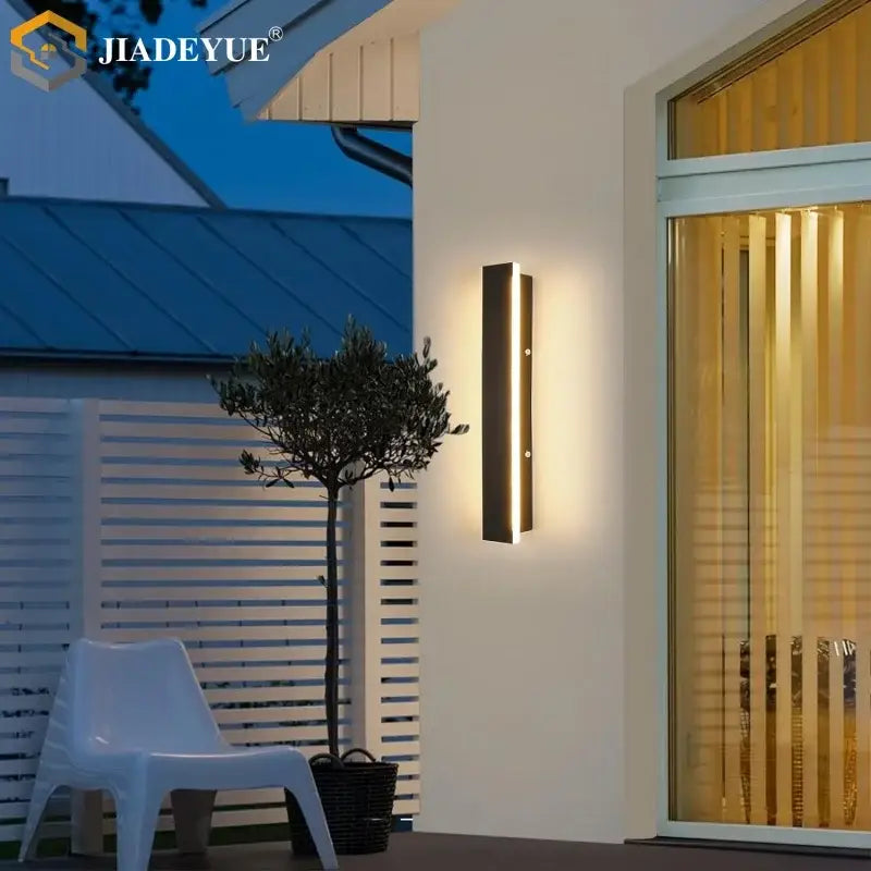 Modern black minimalist outdoor wall lamp for garden villa porch