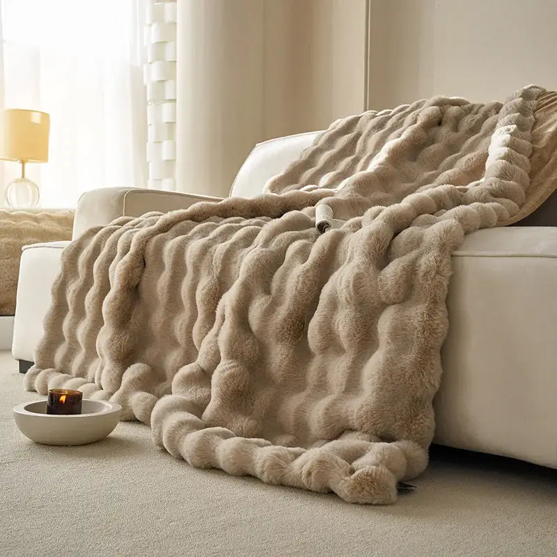 Off-white luxe faux rabbit fur blanket – bedroom cozy sofa throw