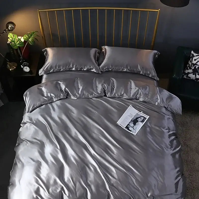 Luxurious turquoise satin duvet cover bedding set for bedroom