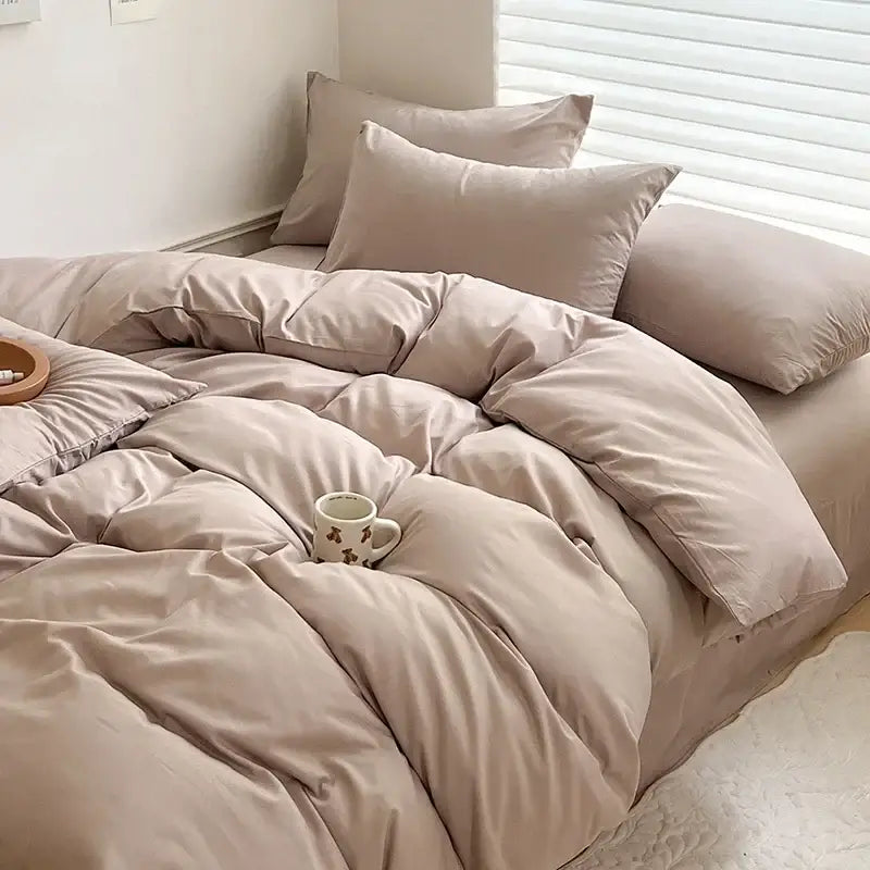 Luxurious gray cotton bedding set – bedroom duvet with pillows