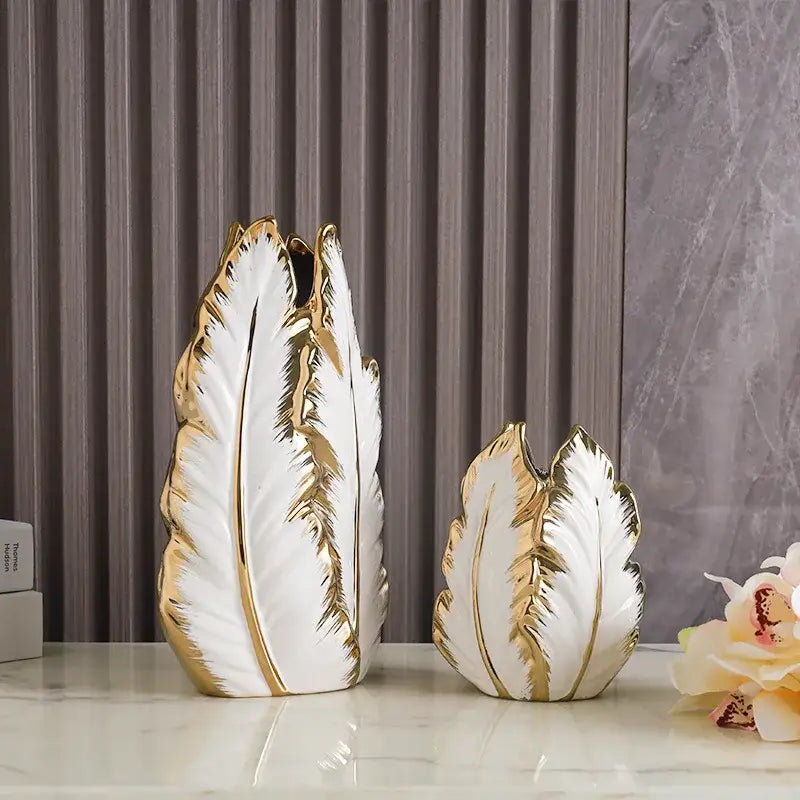 Luxurious gold ceramic feather vase white & gold living room decor