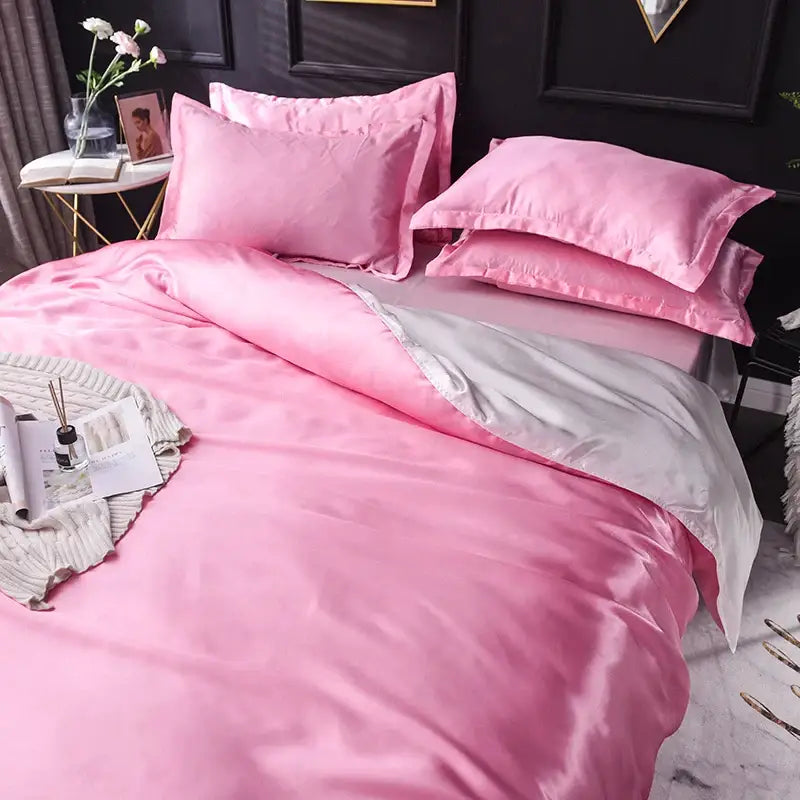 Luxurious fuchsia satin bedding set and duvet cover for bedroom
