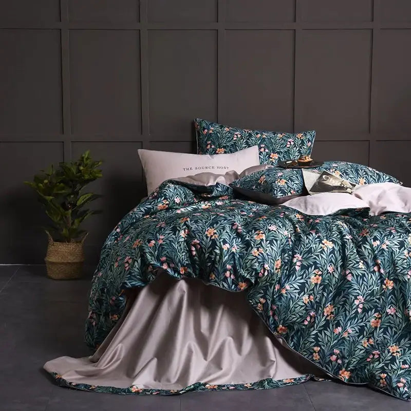 Luxury navy & gold egyptian cotton quilted bedding set bedroom