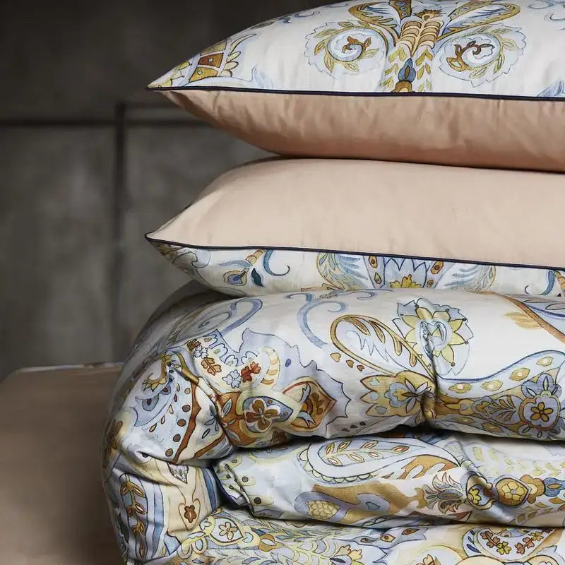 Botanical egyptian cotton duvet cover and pillowcases bedroom set