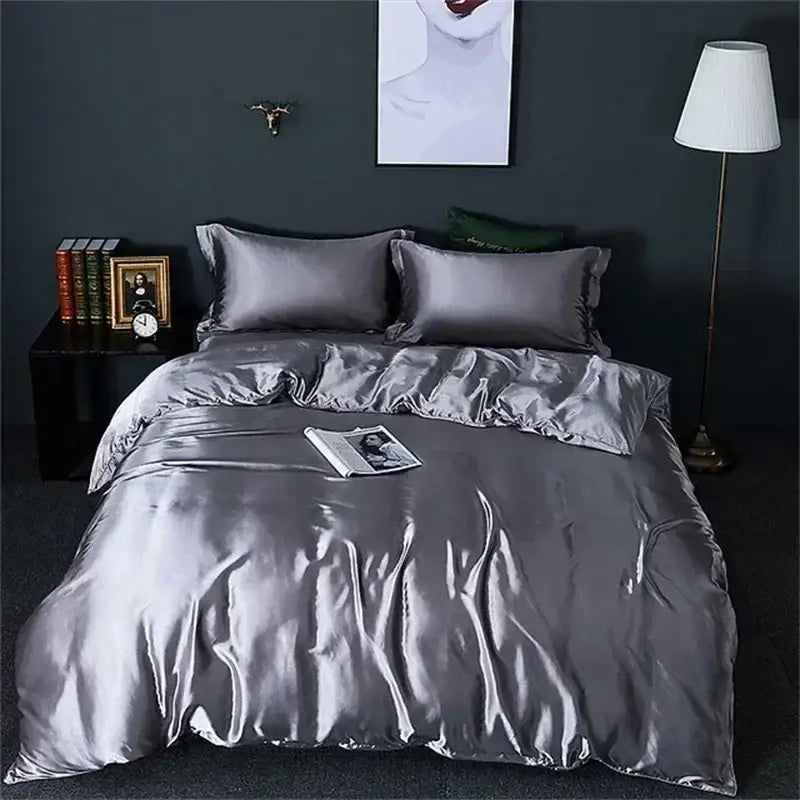 Luxury silver mulberry silk bedding set bedroom satin sheets