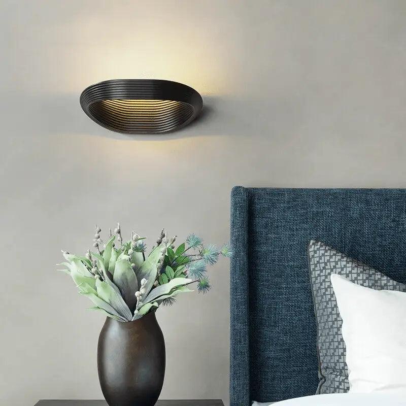Modern minimalistic wall sconces – living room curved ridged lighting