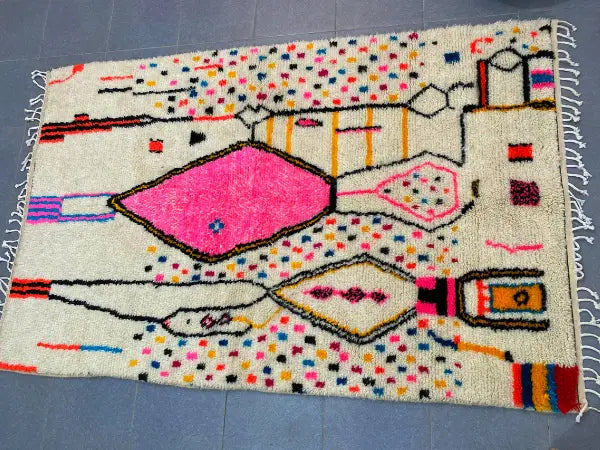 Handmade moroccan azilal rug cream geometric bedroom decor