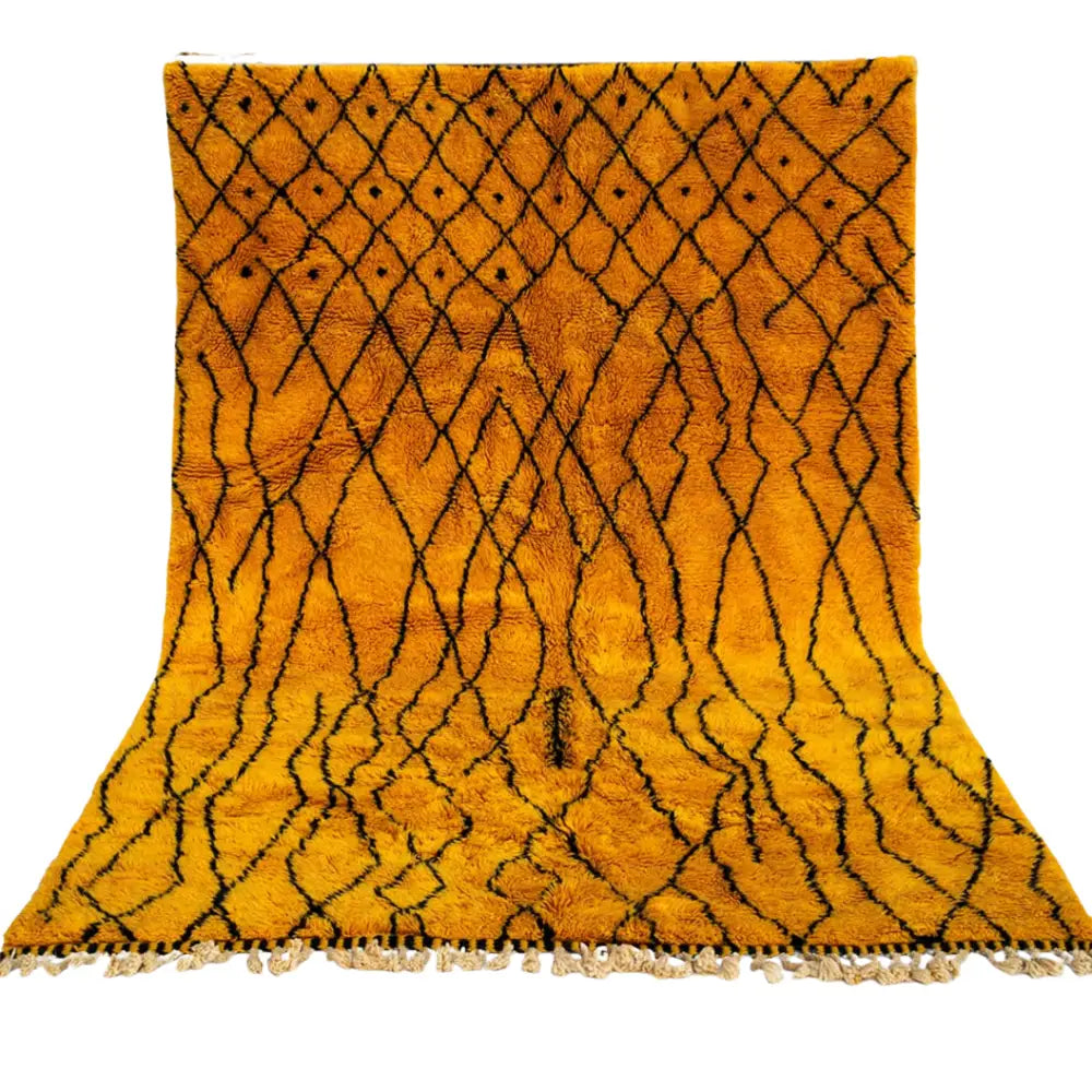 Moroccan handmade cream & dark green beni ouarain rug bedroom decor