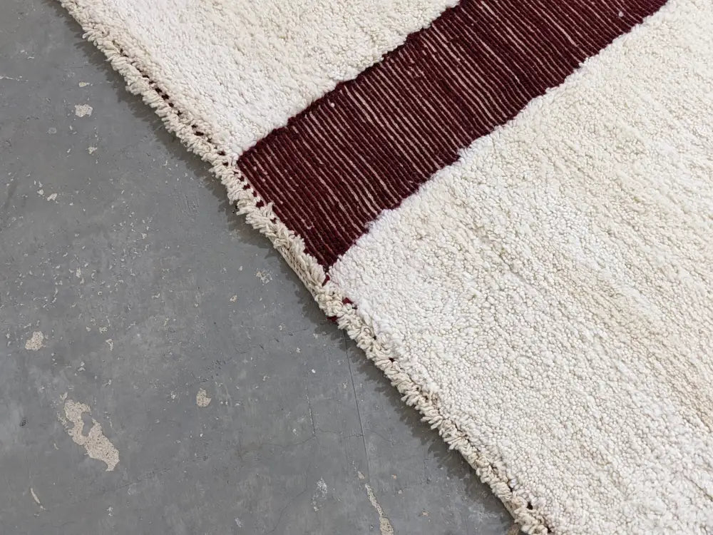 Handmade beni ouarain cream & burgundy wool rug living room decor
