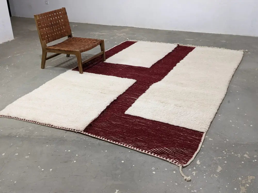 Handmade beni ouarain cream & burgundy wool rug living room decor
