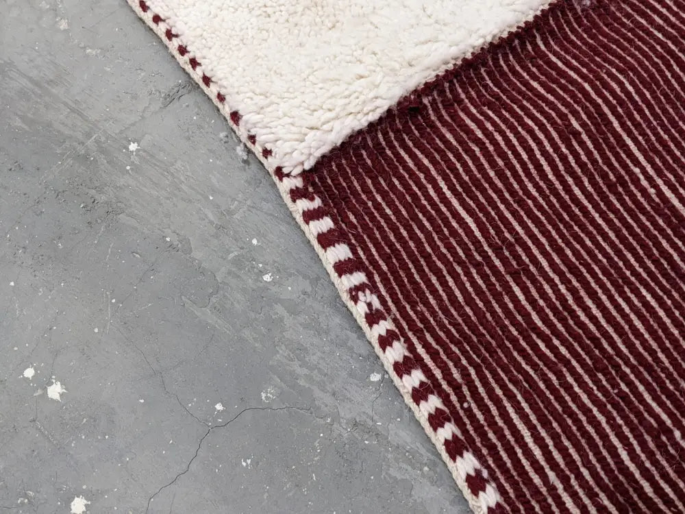 Handmade beni ouarain cream & burgundy wool rug living room decor