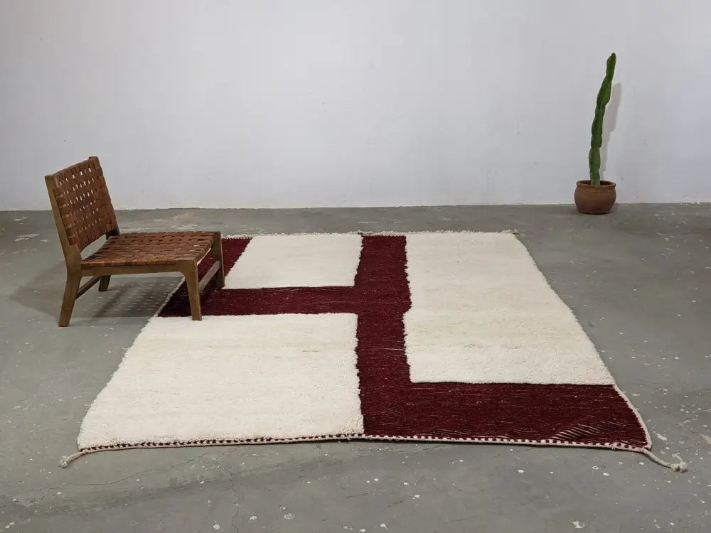 Handmade beni ouarain cream & burgundy wool rug living room decor
