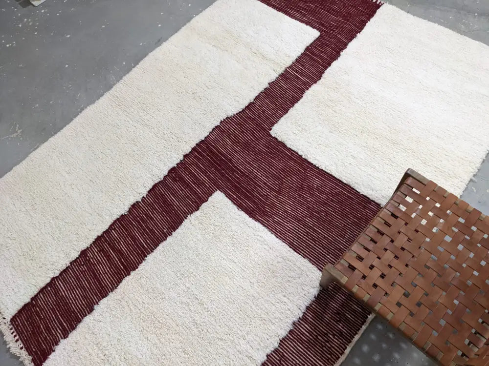 Handmade beni ouarain cream & burgundy wool rug living room decor