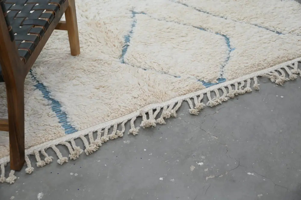 Handmade beni ouarain cream & blue rug bedroom moroccan wool decor