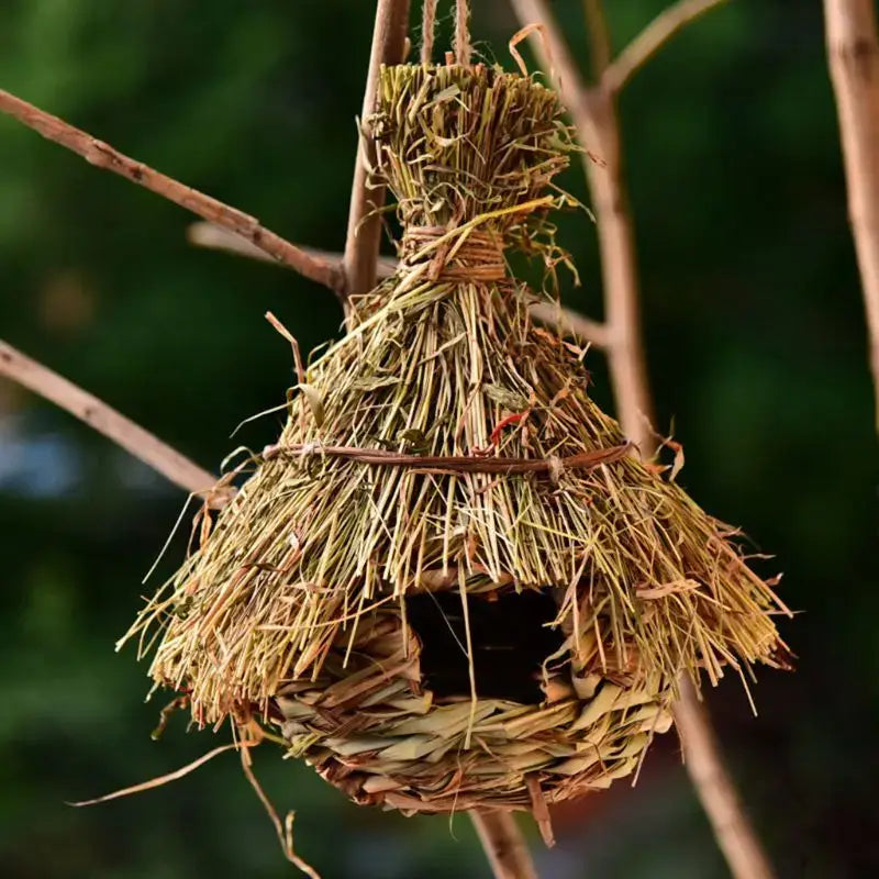 Handwoven natural grass parrot nest outdoor garden bird cage