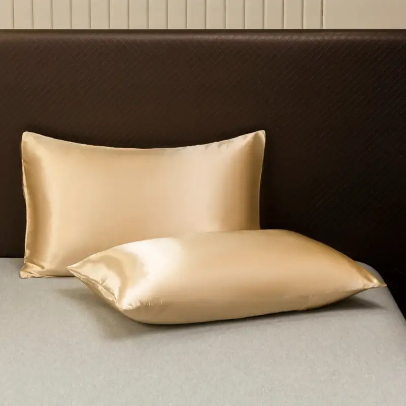 Opulent cream satin bedding set with fitted sheet for bedroom