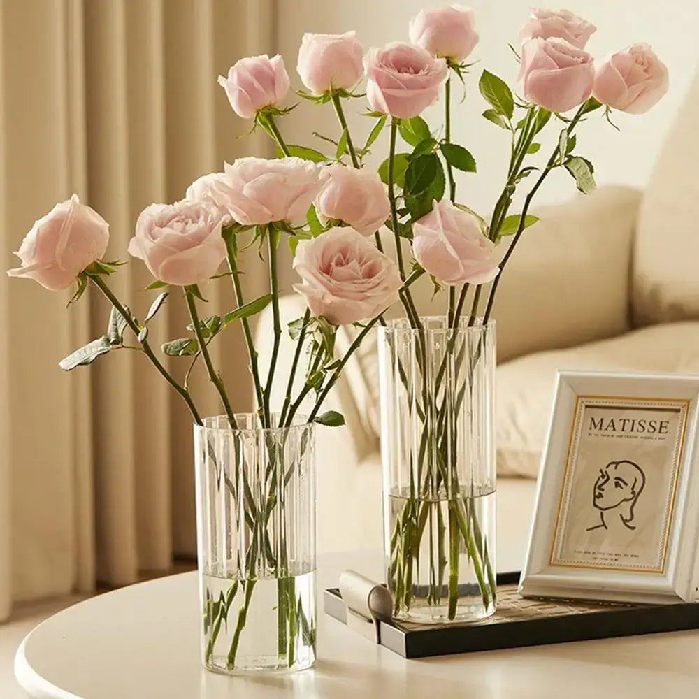 Ribbed shatterproof clear acrylic flower vase for dining room