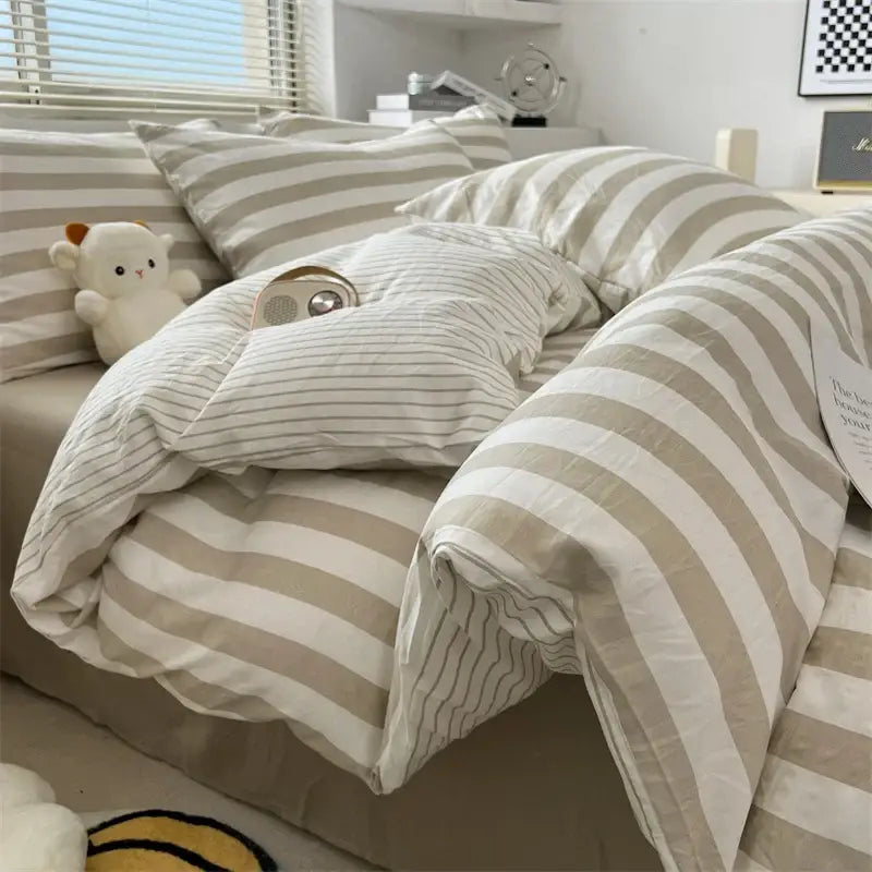 Striped cream & beige quilted quilt set with bed sheet bedroom