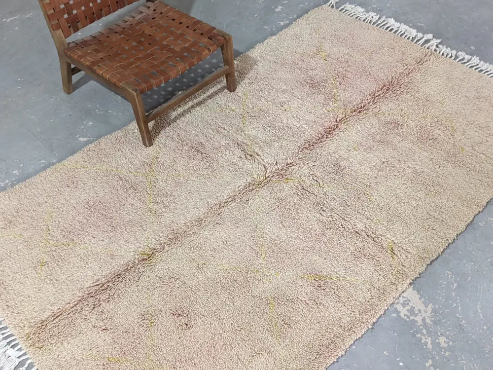 Plush beige beni ouarain wool rug bedroom fringed carpet