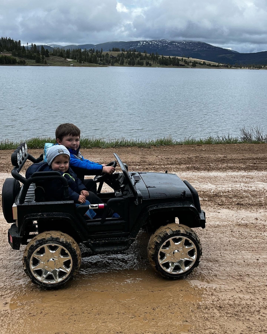 24 Volt 2 Seater 4x4 Electric Ride On Jeep Style Rubber Tires Fully Loaded Truck UTV ATV For Kids W/Magic Cars® Wireless Parental Control