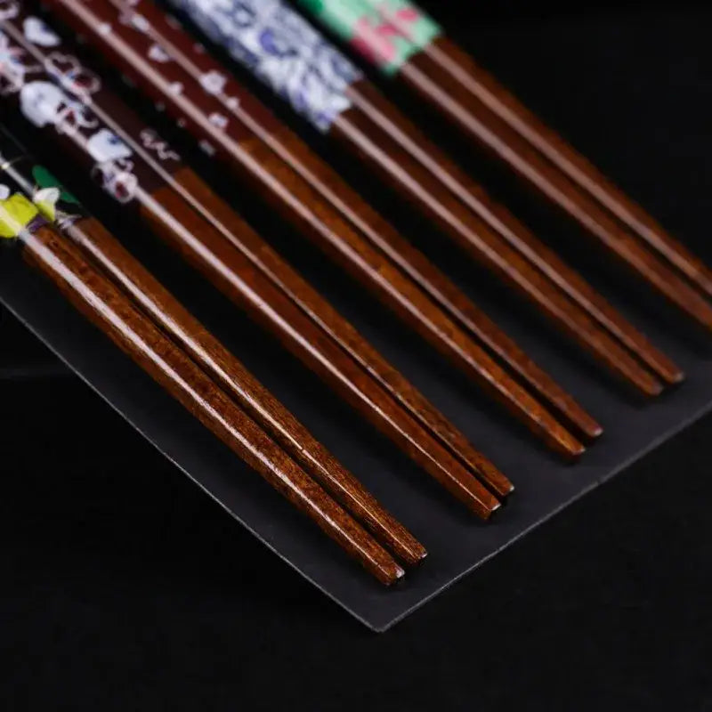 Floral patterned bamboo wood chopsticks set – dining room gift box