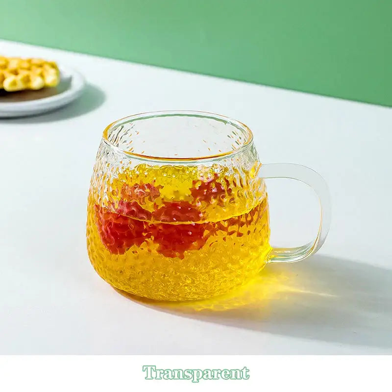 Hammer pattern glass mug with colorful handle – kitchen glassware