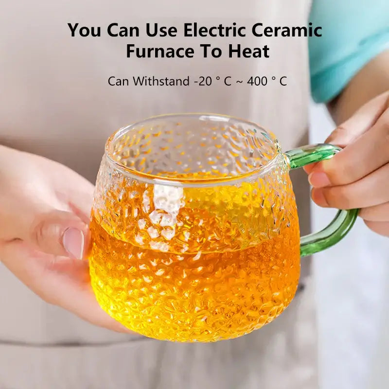 Hammer pattern glass mug with colorful handle – kitchen glassware