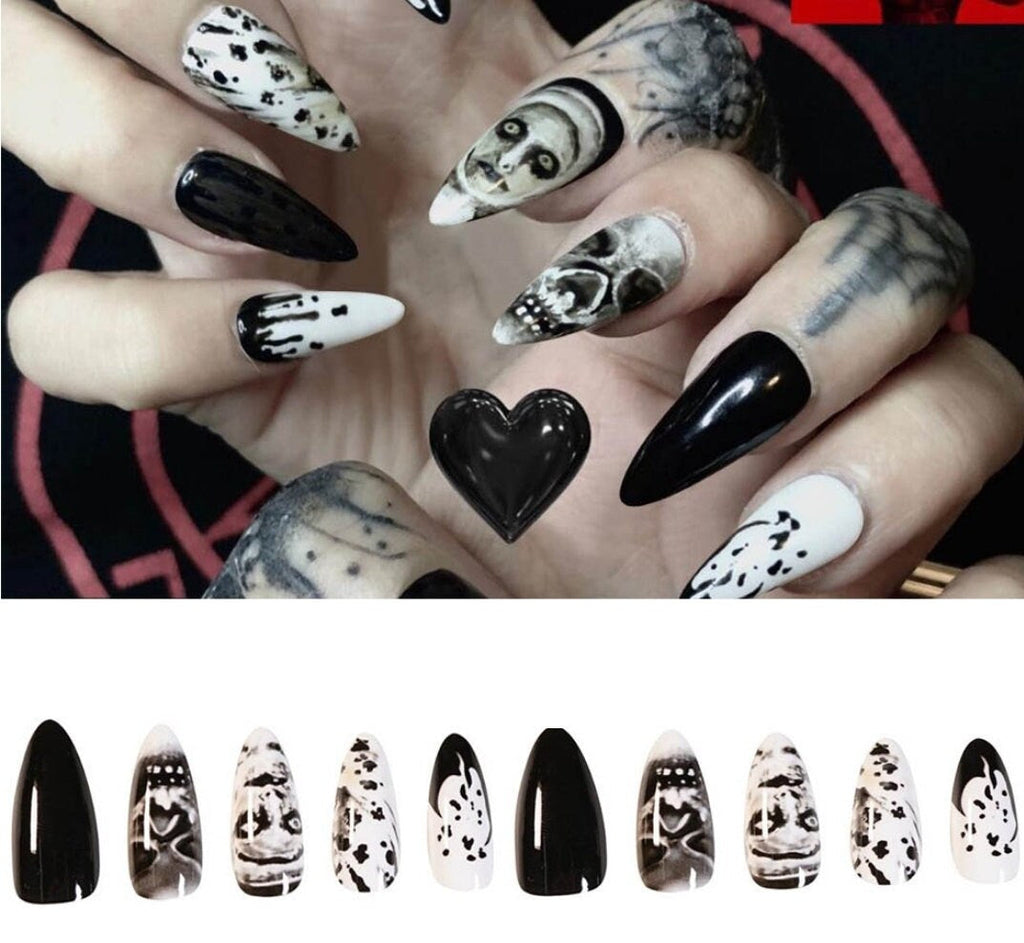 24pcs Witchy Black & White Stiletto Long Press on Nails – Spooky Halloween Aesthetic – Reusable Gothic Moon & Star DIY Manicure Kit